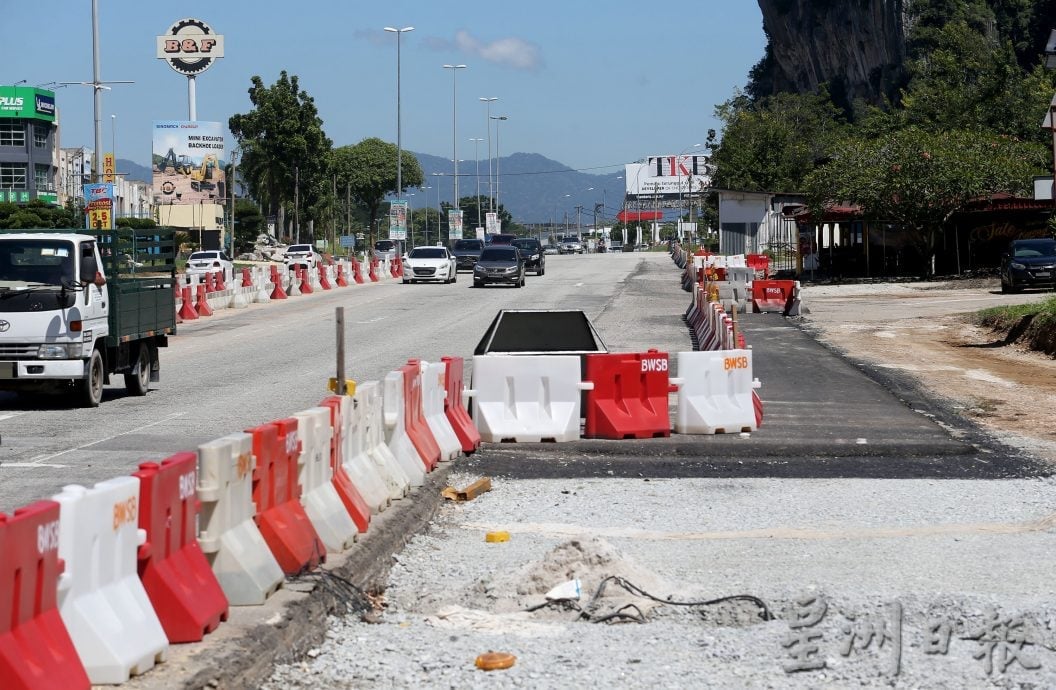 250万拓宽务边路完成50% 11月料竣工缓解塞车