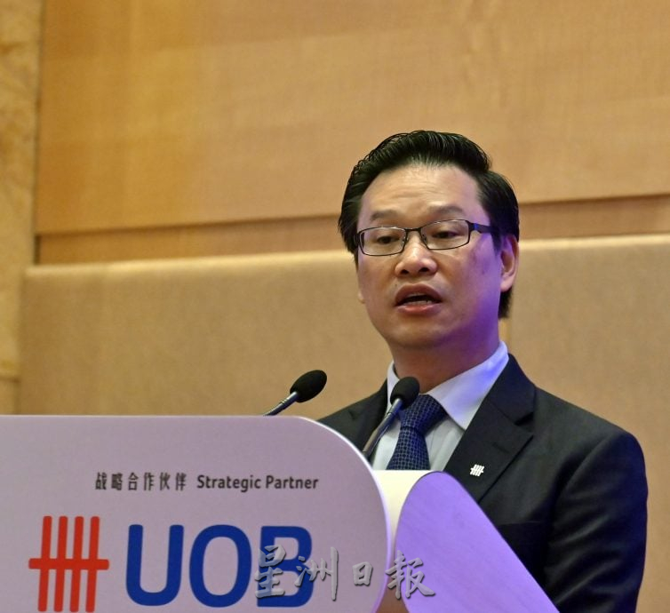 首届东盟华商菁英峰会/大华银行报告 67%东盟企业看好东盟区域内贸易 加速海外扩张