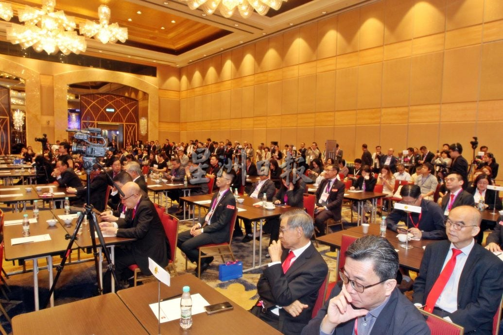 首届东盟华商菁英峰会/大华银行报告 67%东盟企业看好东盟区域内贸易 加速海外扩张