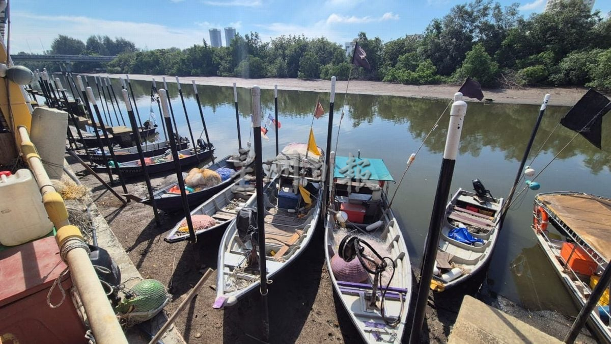 大吉里望渔夫码头设施不足