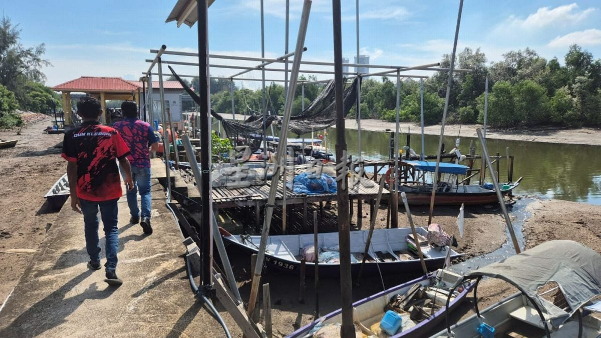 大吉里望渔夫码头设施不足