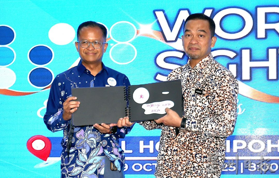 怡中央医院一年近3600白内障手术 老龄化推高眼科需求