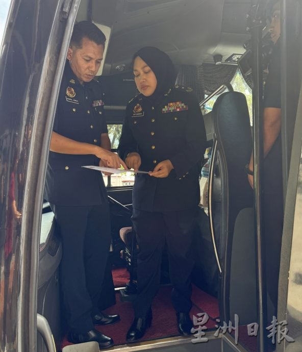 （古城第二版主文）限速器执法行动检查448辆巴士·仅57辆出示证书