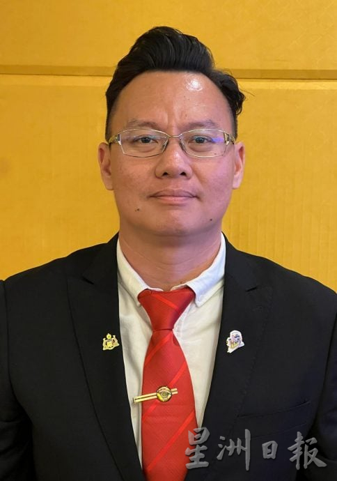 (古城封面主文)大吉里望码头鳄鱼安家多年与渔夫互不打扰 当局关注安全