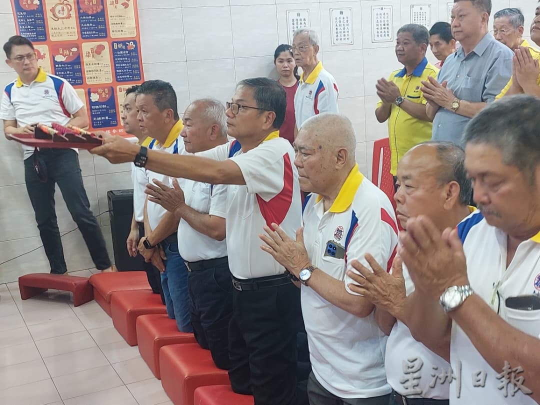 （古城第二版主文）振忠阁不举办实体晚宴，将节省下的开支全数拨用于慈善及教育事业