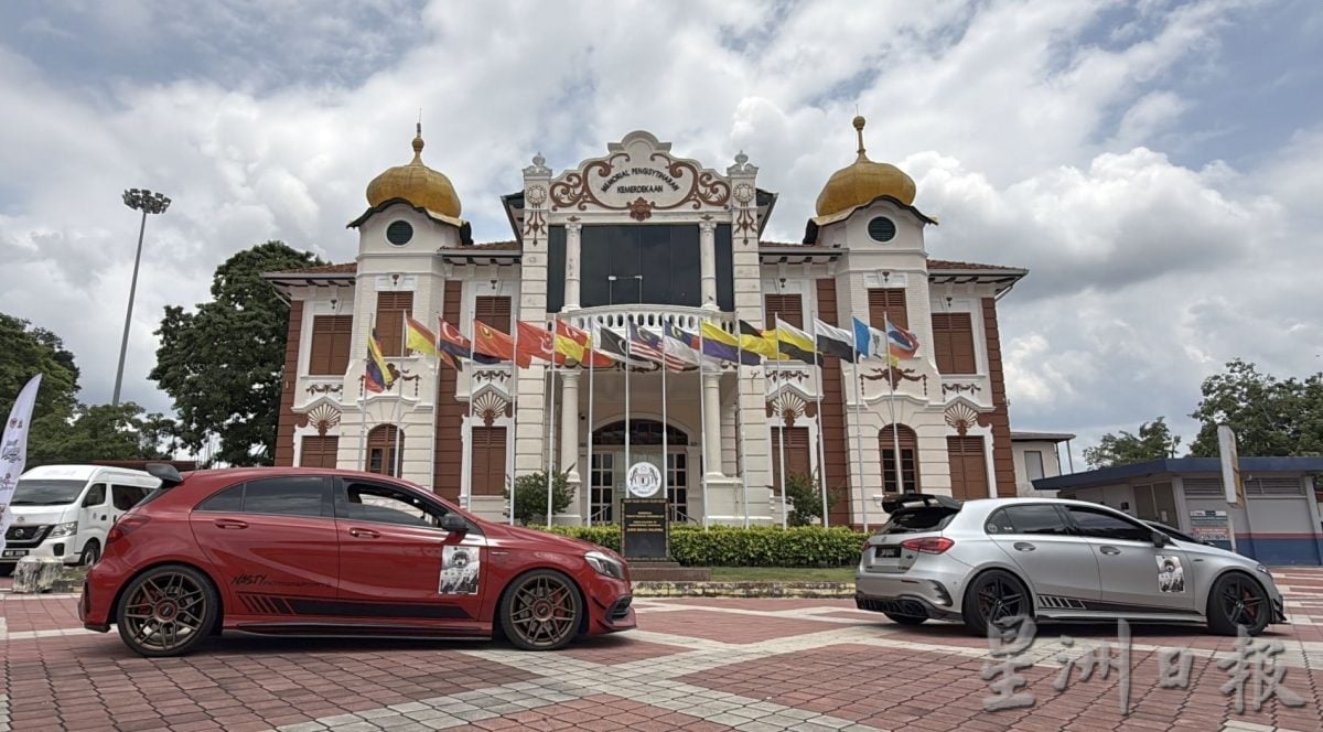 （古城第四版主文）120辆马赛地AMG轿跑齐聚古城门·郭子毅：车队旅游助推甲州旅游业