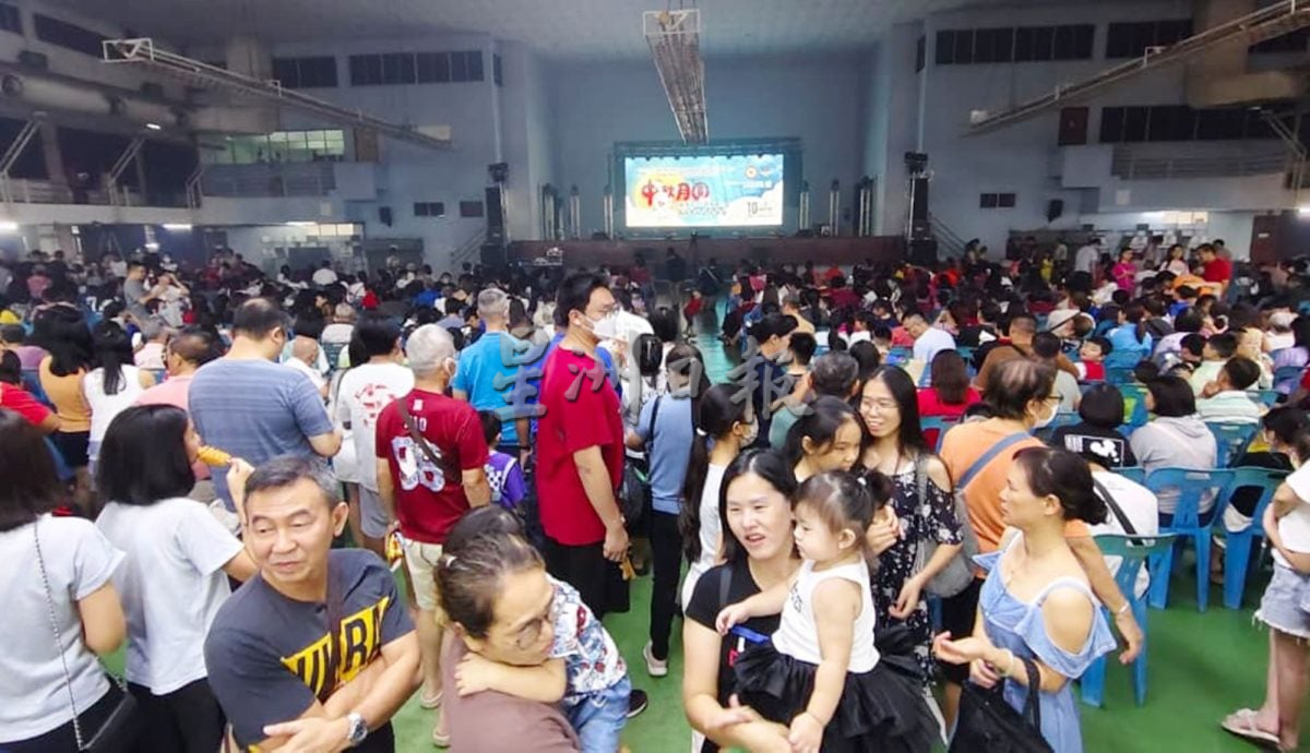 请签发(大北马)黄佳祯宣布 明年吉打州级中秋嘉年在居林举办