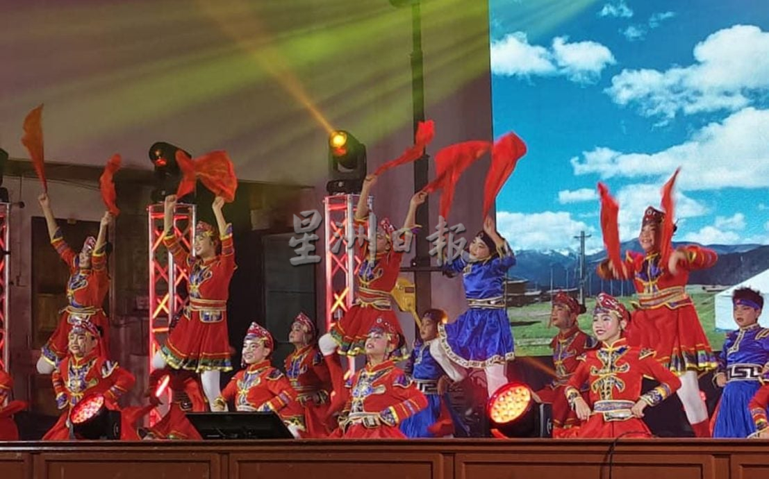 请签发(大北马)黄佳祯宣布 明年吉打州级中秋嘉年在居林举办