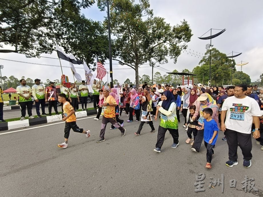 东：百乐县国家体育日活动反应热烈