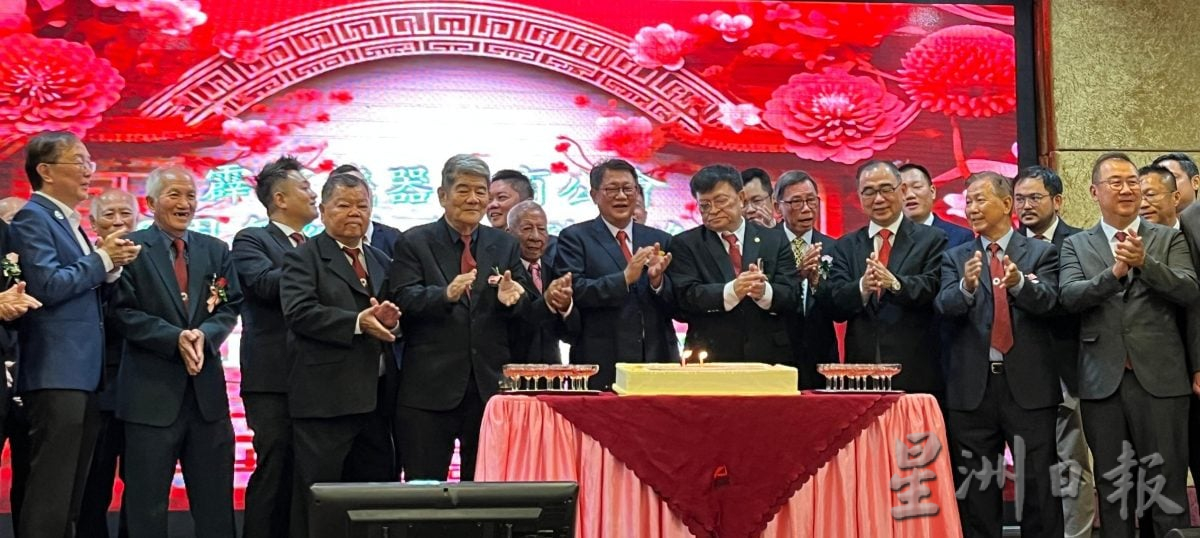 郑美昌:AI涵盖生产设计发明 应融入工业生态系统