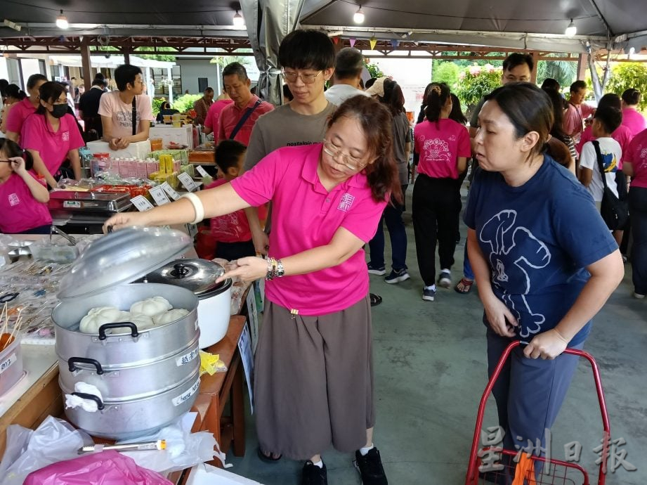 （古城封面主文）培三小义卖会筹3万令吉·获各界支持达标