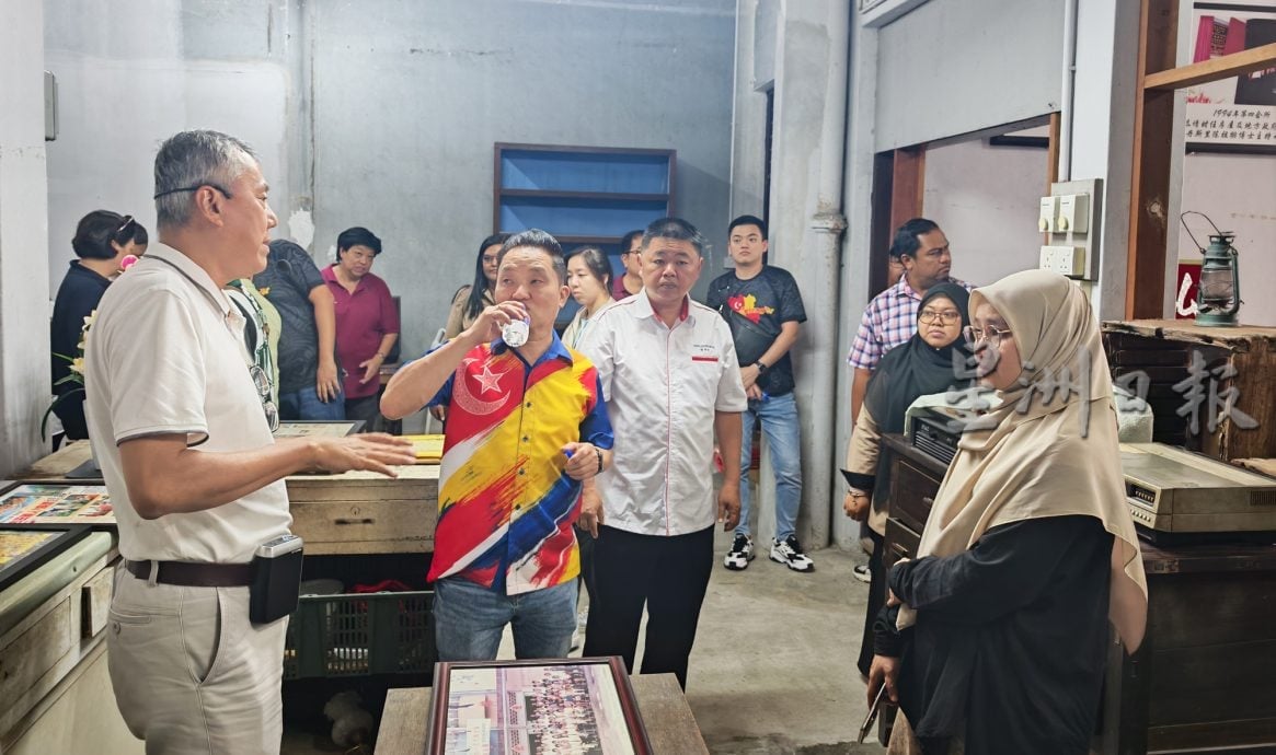 雪行政议员率队拜访 向爱大华迪斯尼公园取经