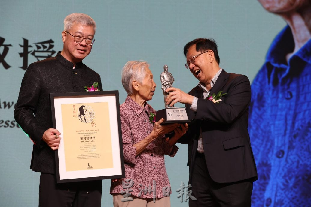 视频 | 暖势力∕陈毅明以笔为剑 以毅为盾 侠义学者的精神考古