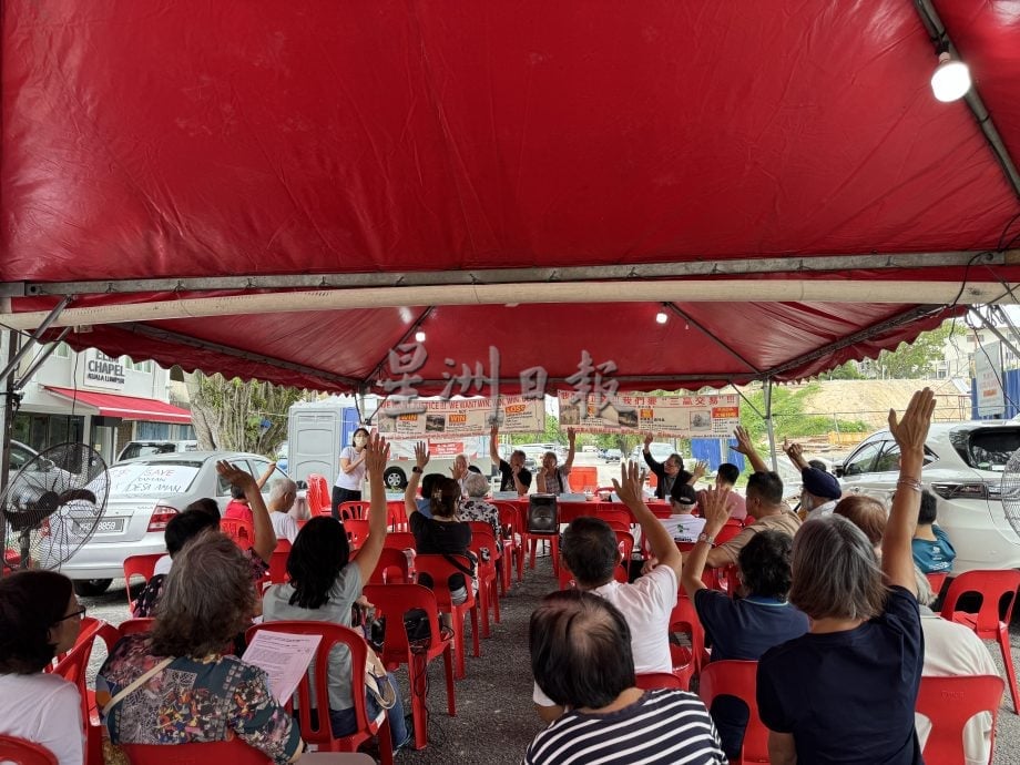 me03主文-大都会/蕉赖安宁镇居民反对建公寓／多图