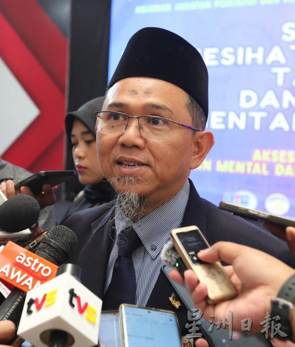 **已签发**柔：第三版头：今年首8个月2777人求诊心理健康  柔卫局长：新山县最多