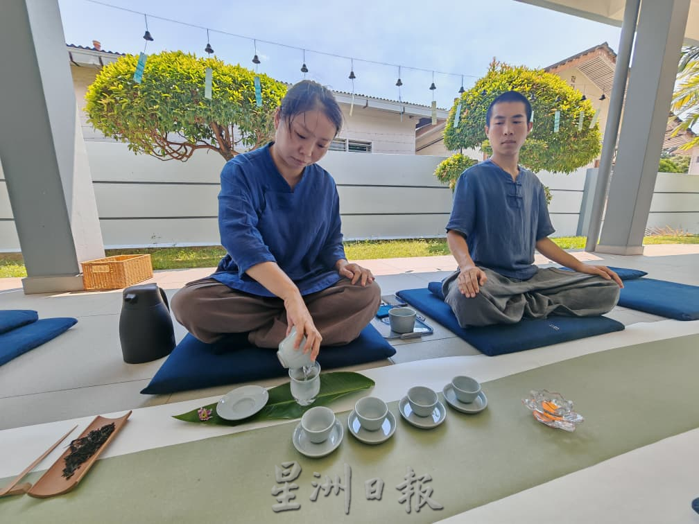 （古城第二版主文）《你动摇了吗》专栏：安心禅茶，学习静心