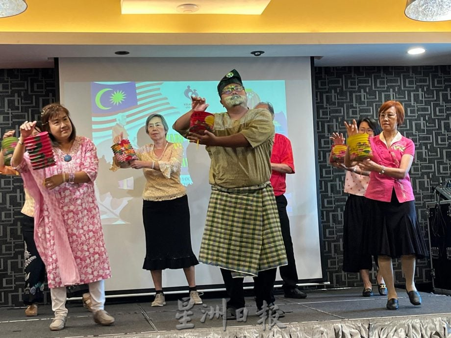 陈莲花：长者需受尊重珍惜 要珍惜多元莫玩火