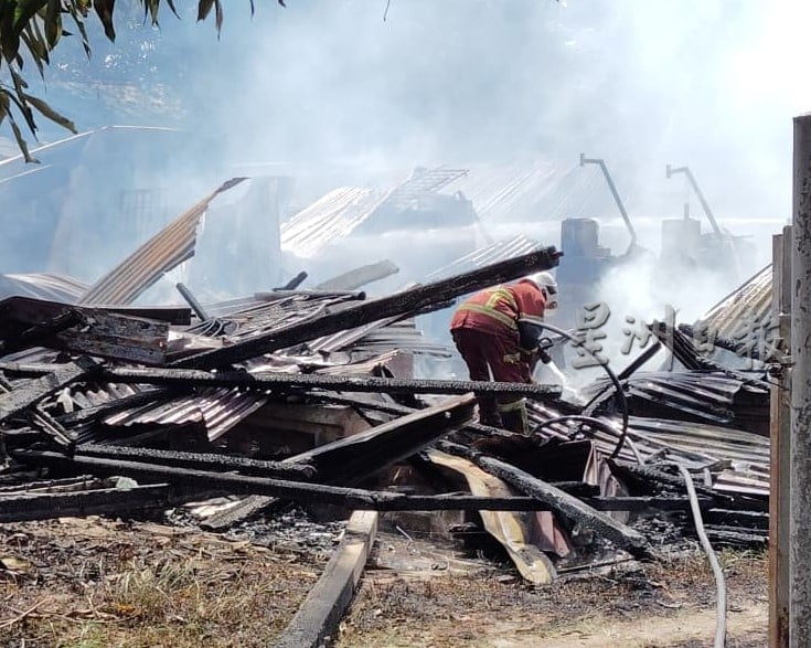 **已签发**柔:木板出租屋烧毁 6租户失住所