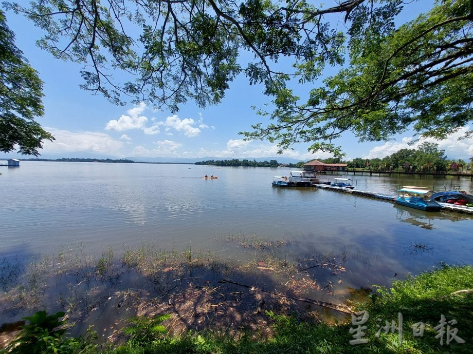 设定5pm发布(大北马)村镇记事-6 武吉美拉昔日小镇渐被遗忘 龙鱼产地 湖中鉄轨 湖镇乐园 带旺武吉美拉名气