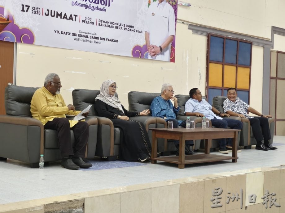 东:百乐国会议员依斯迈沙比利派屠妖节援助金350人受惠