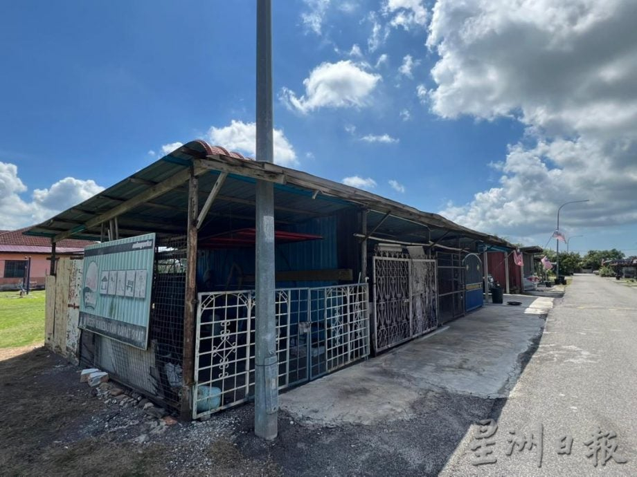 大都会（版2头）/草场遭长期私占 陷整修困局