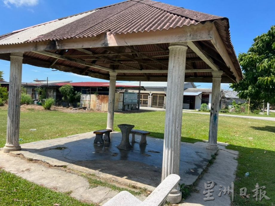 大都会（版2头）/草场遭长期私占 陷整修困局