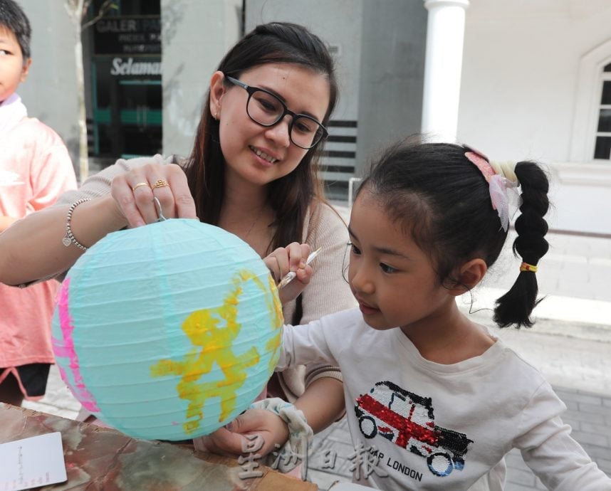 文化街秀中文 国际友人大赞中华文化