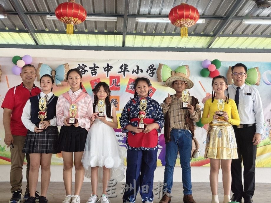 榕吉华小庆儿童节 董事长吁学生远离手机祸害 找回童年纯真笑容