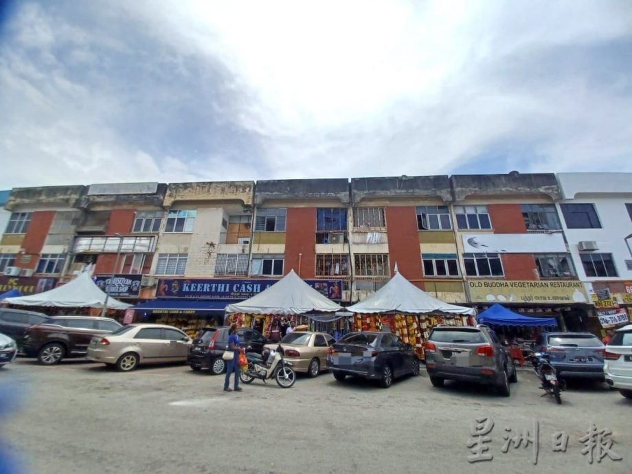 必下//大都会/加影市区老街,如今已变成“小印度“,屠妖节前夕好热闹