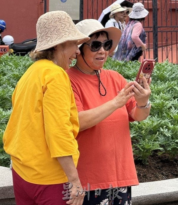 屠妖节假期，旅游区笑一个“打卡”！