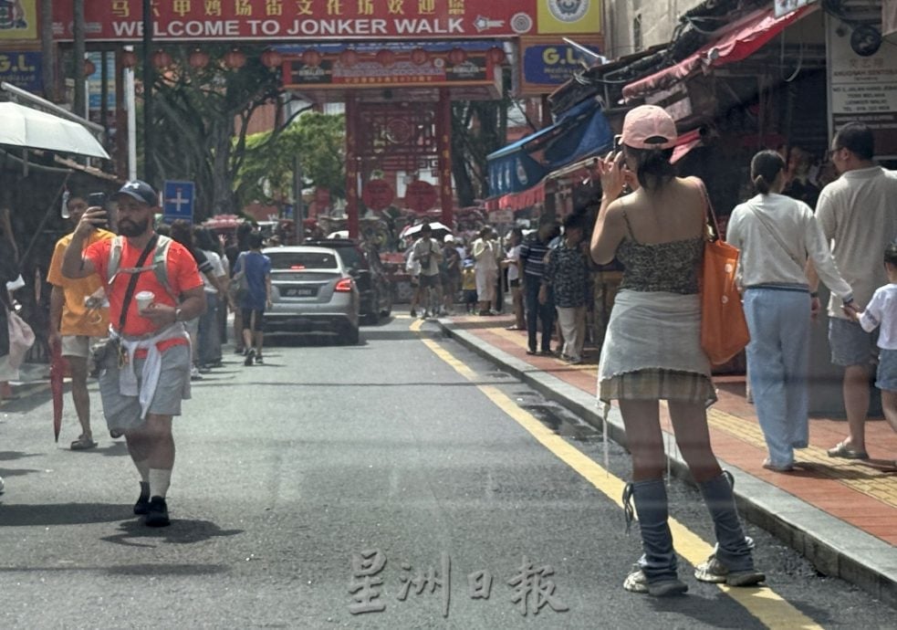 屠妖节假期,旅游区笑一个“打卡”!