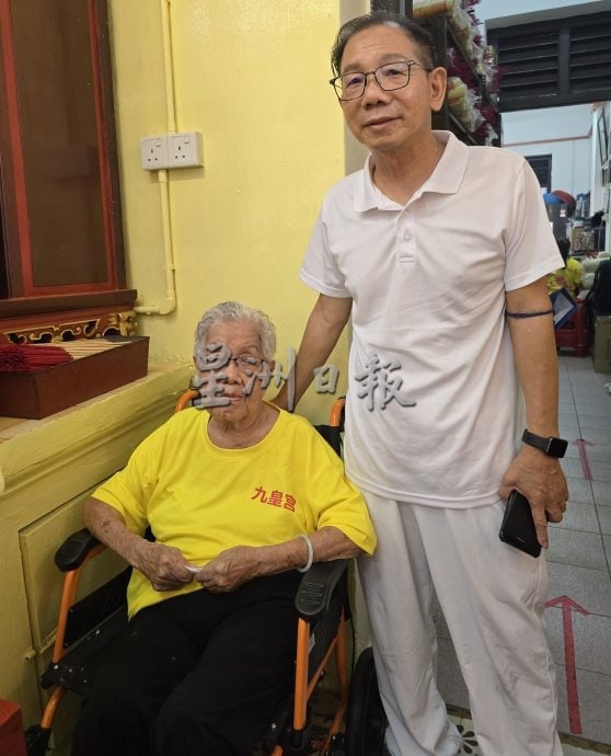 喜迎九皇爷诞，九皇宫广东话诵《北斗经》及广东斋菜广结善缘