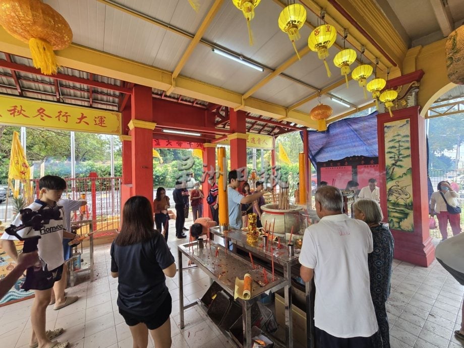 喜迎九皇爷诞，九皇宫广东话诵《北斗经》及广东斋菜广结善缘