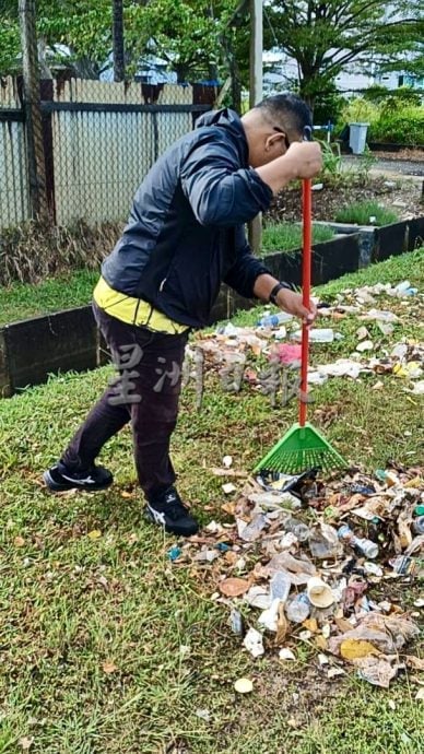 供星洲网：今年最猛风浪来袭，波德申海面狂风呼啸