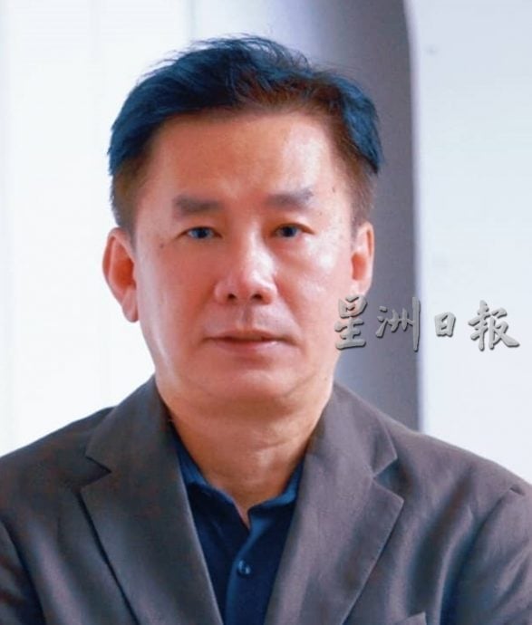 太平百年火车站前售票处失火 荒置30年老建筑几乎全毁
