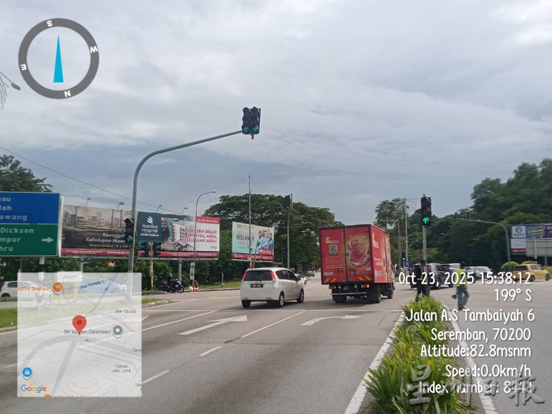 AST花园路口交通灯又被撞 司机“凭感觉”通行