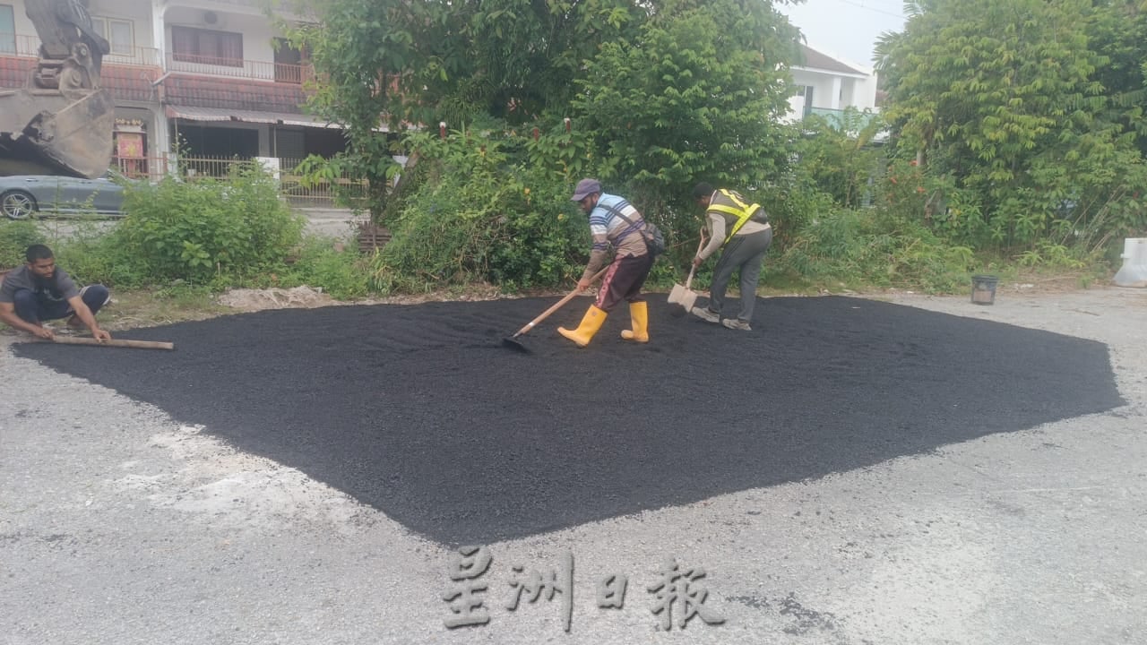 排污工程致墙面开裂 市议员周旋成功修复