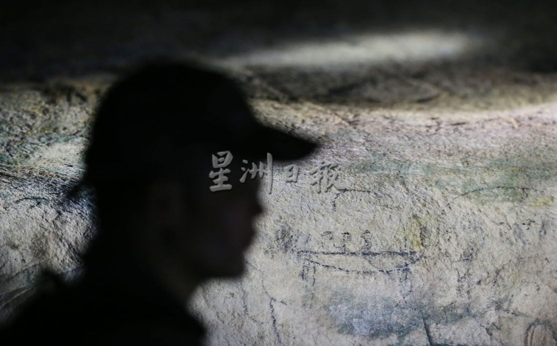 遗忘千年的故事 怡保白象洞发现古代题字