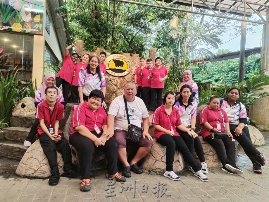 东：（已签发）玻璃口特殊儿童康复中心11月8日庆祝30周年慈善晚宴