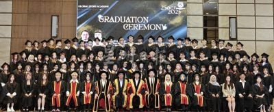 Global Story Academy毕业礼 130学生毕业 成美业新力军