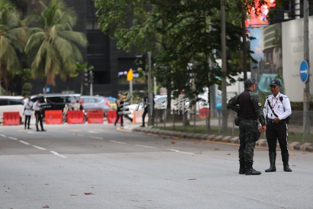 老虎部队重兵驻守·特朗普下榻丽思卡尔顿 保安滴水不漏