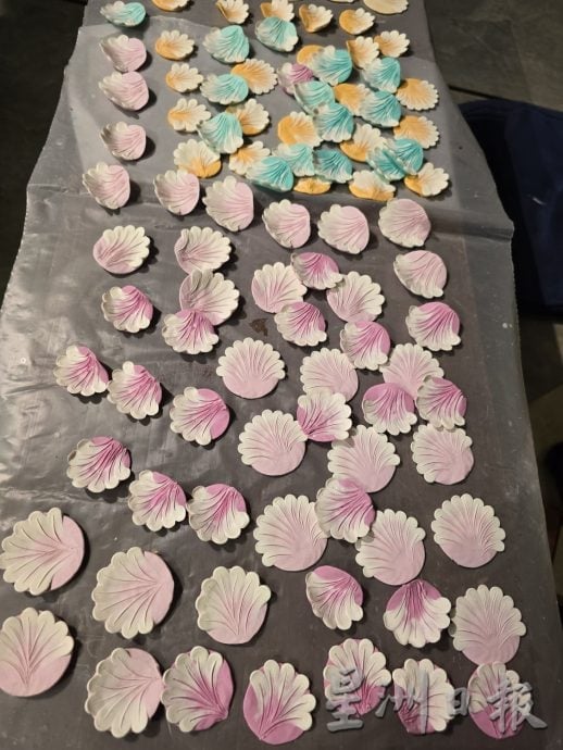 (古城第二版主文)第16届大马噶举祈愿大法会 3大7小“垛马”手工细腻,令人赞叹