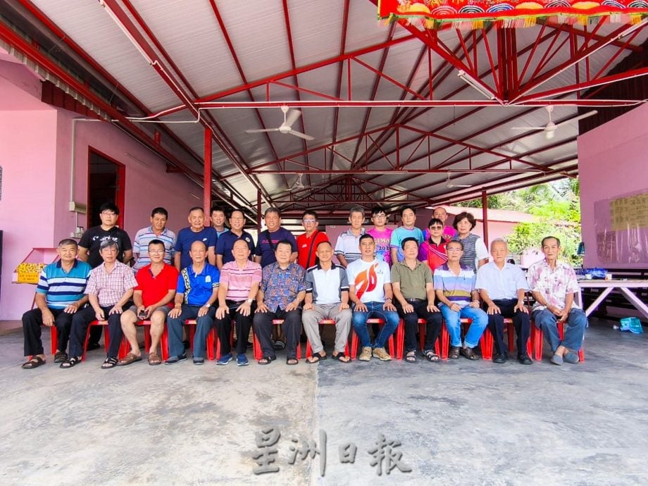 金马士首次办大型中医义诊 5名医师齐聚为民把脉治病