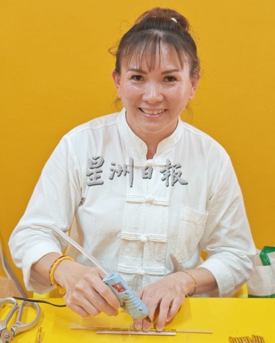 女善信无师自通,巧手制“皇船”向九皇爷贺寿