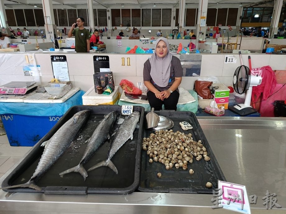 东：（未签发）关丹大巴刹装修提升后更差 商家小贩叹敢怒不敢言。