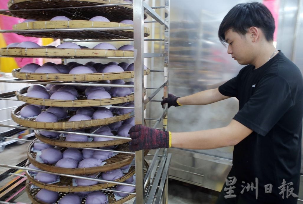 ★10月29日见报∕星角摄｜龟包的诞生得靠群众群力