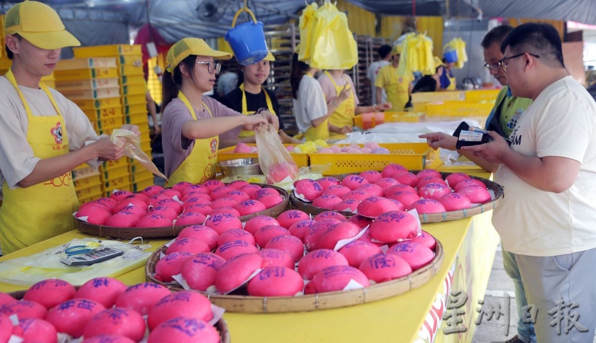 ★10月29日见报∕星角摄|龟包的诞生得靠群众群力