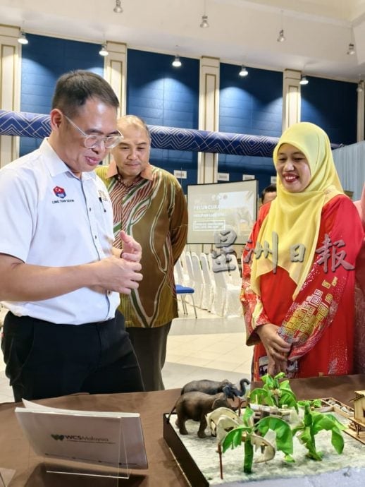 **已签发**柔:封面:銮成立全马首个野生动物保护队 林添顺:人象冲突事件已减少