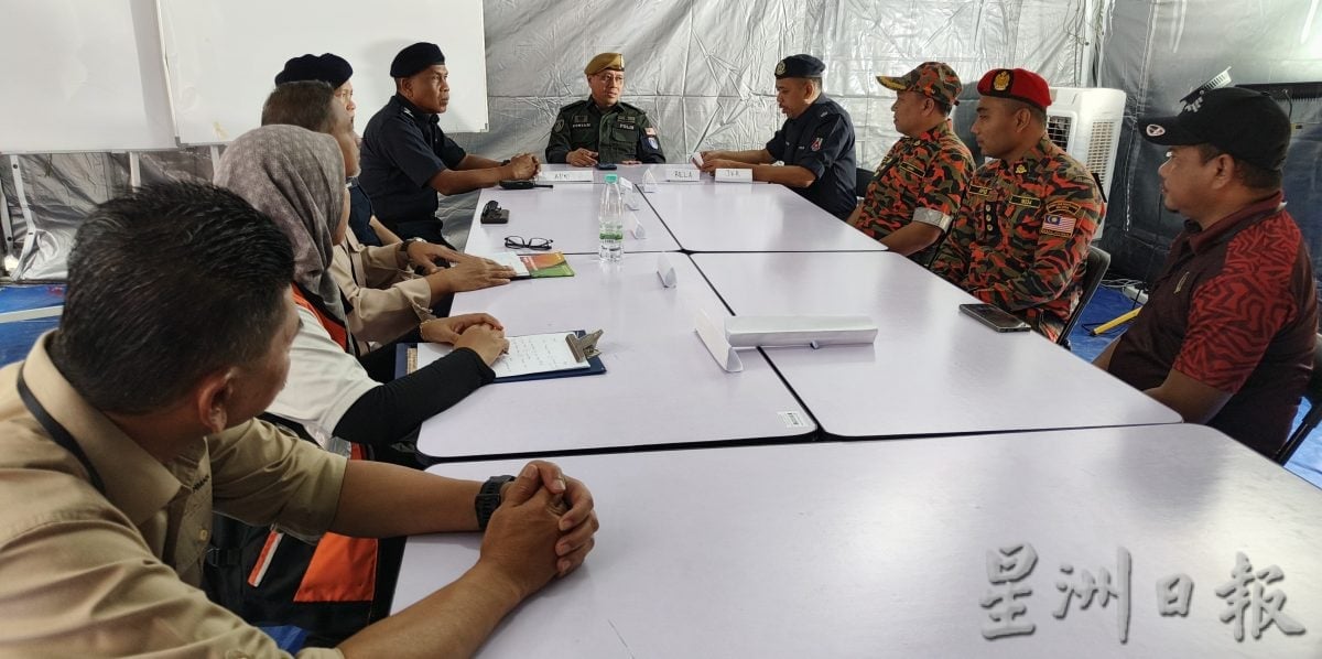 霹总警长:部署1400警力 全面戒备应对季候风