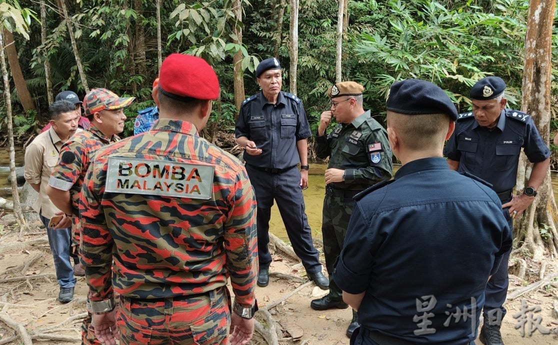 霹总警长:部署1400警力 全面戒备应对季候风